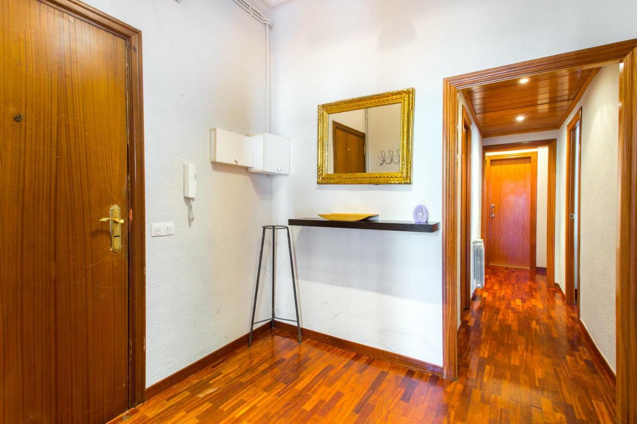 Friendly Rentals Rambla Flower บาร์เซโลนา ภายนอก รูปภาพ