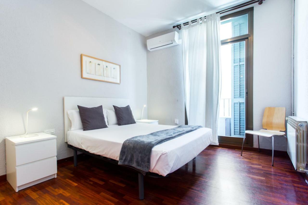Friendly Rentals Rambla Flower บาร์เซโลนา ภายนอก รูปภาพ