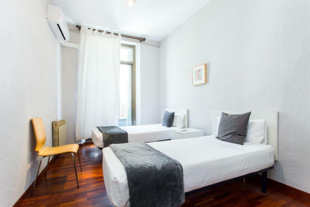 Friendly Rentals Rambla Flower บาร์เซโลนา ภายนอก รูปภาพ